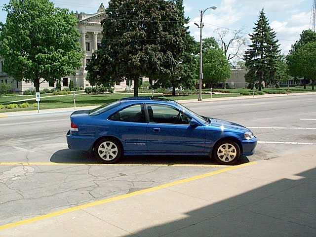 civic2_001.jpg