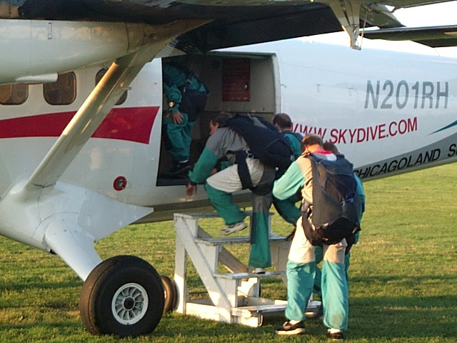 people_entering_plane.jpg
