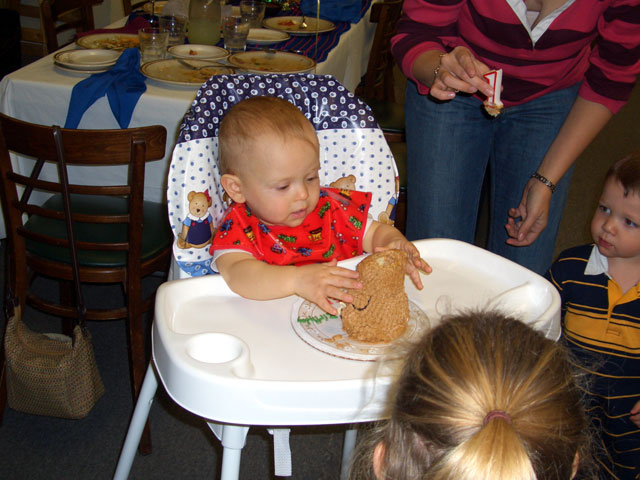 owen_1st_bday_03.jpg
