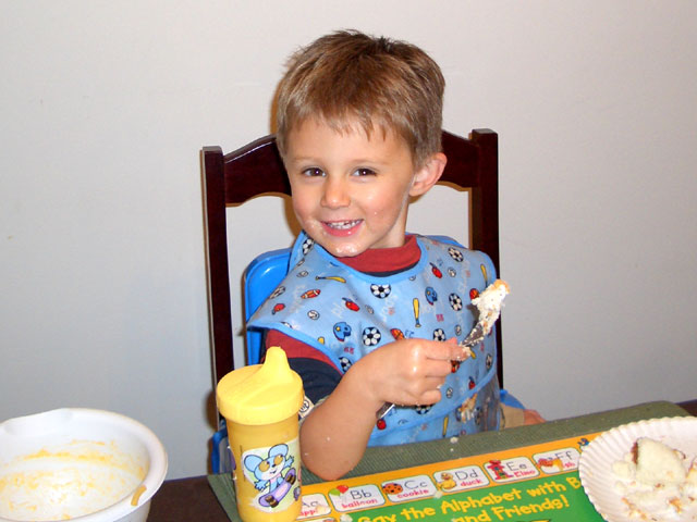 jack_eating_02.jpg