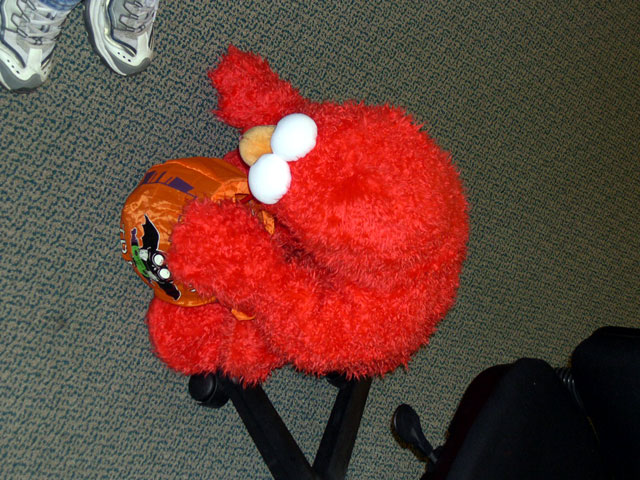 elmo_dig.jpg