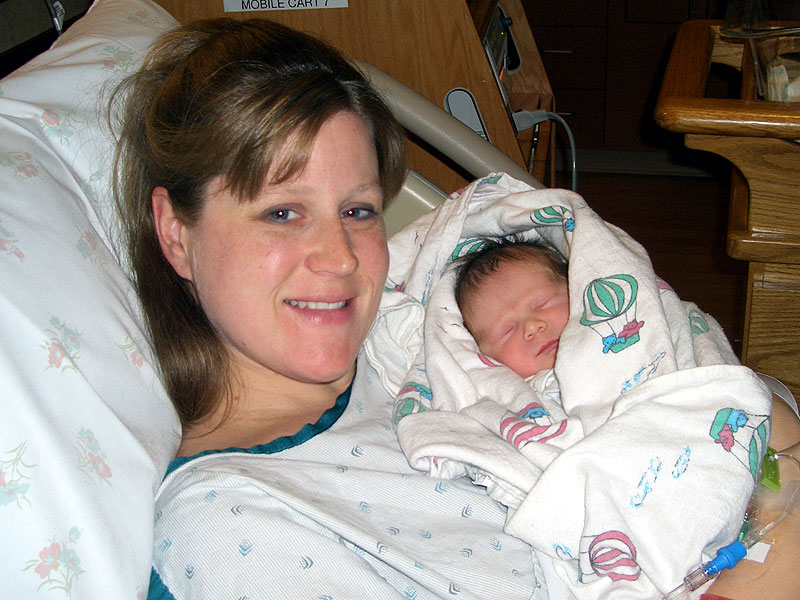 mason_newborn_pics_1.jpg