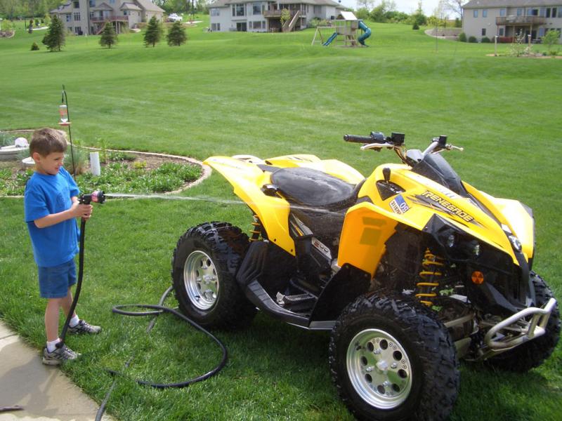 jack_washing_quad.jpg