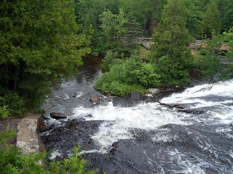 bond_falls_0708.jpg