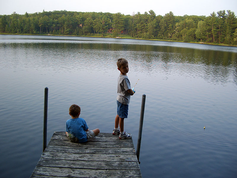 boys_fish_lando_0708.jpg