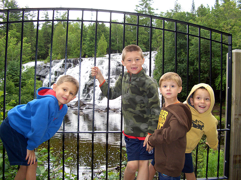 land_o_0709_3.jpg