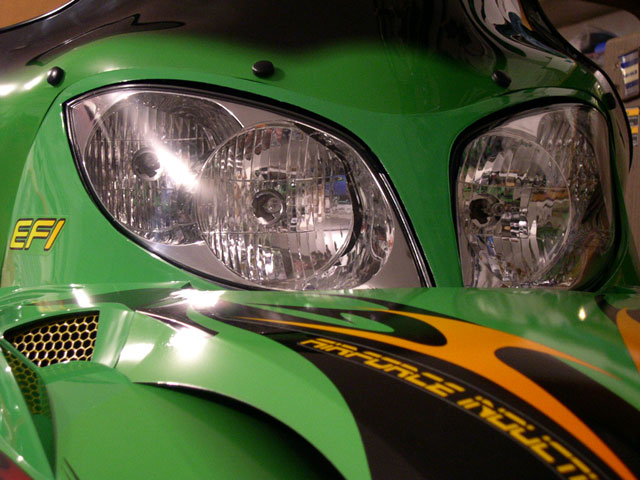 f7_eyes